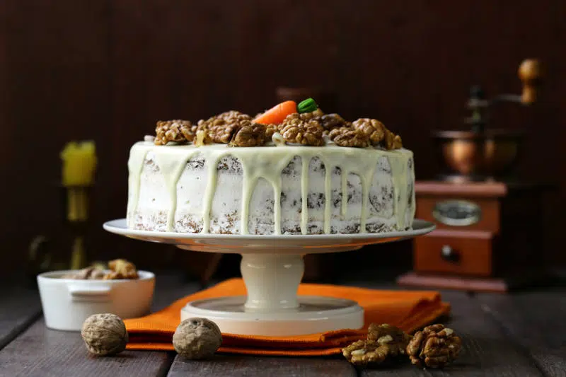 Carrot cake with walnuts and mascarpone cream